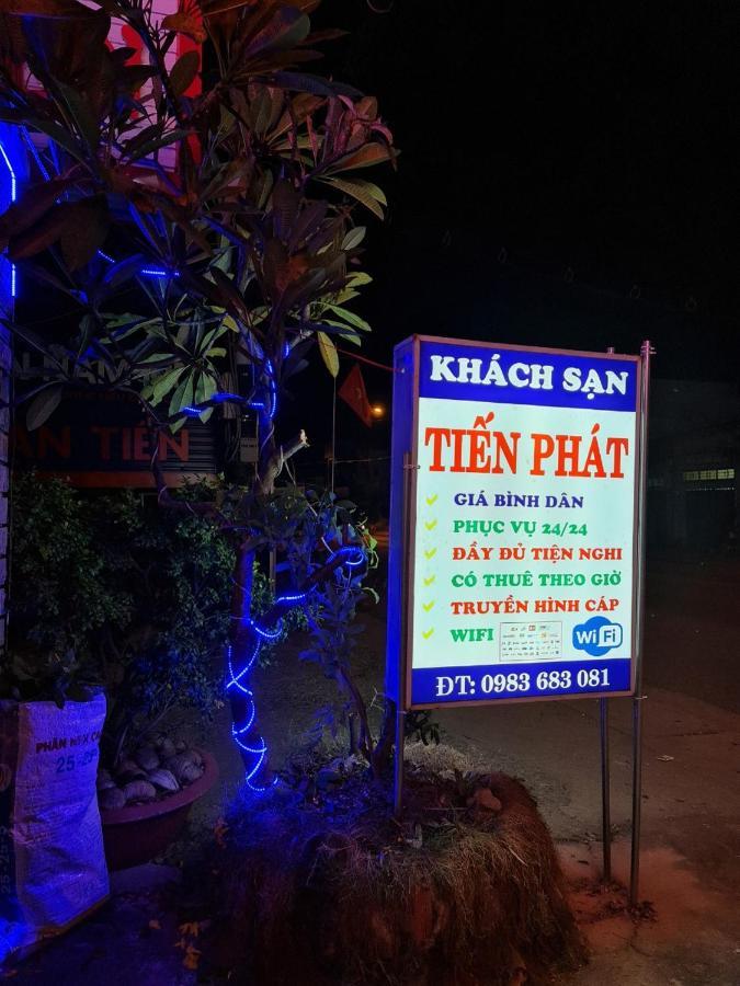 Khach San Tien Phat Cà Mau Exteriör bild