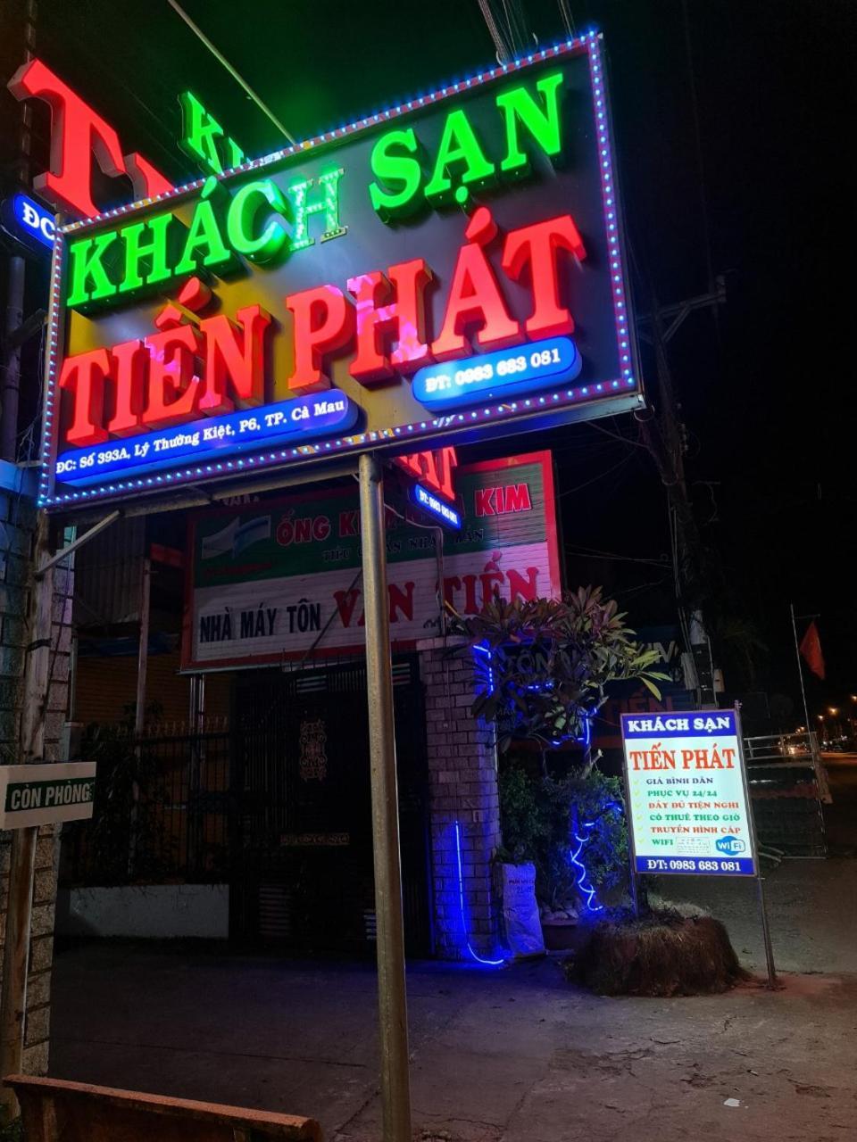 Khach San Tien Phat Cà Mau Exteriör bild