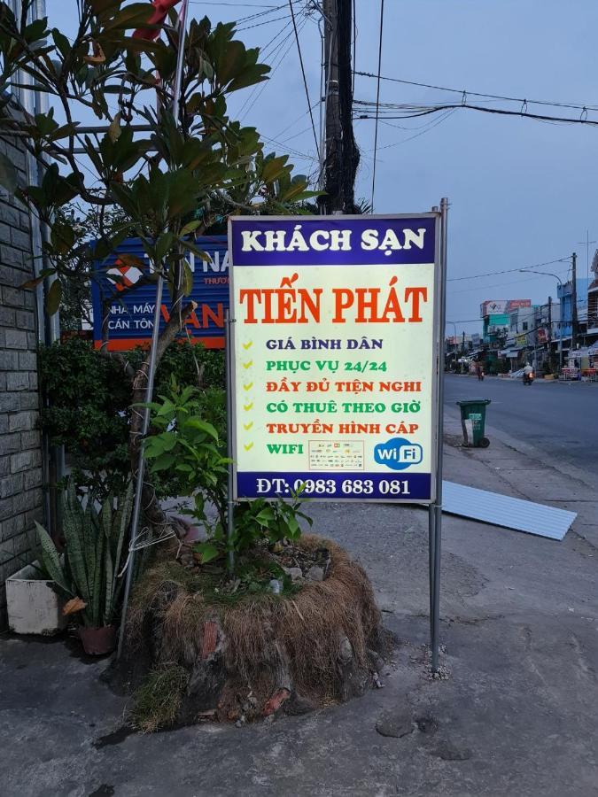 Khach San Tien Phat Cà Mau Exteriör bild